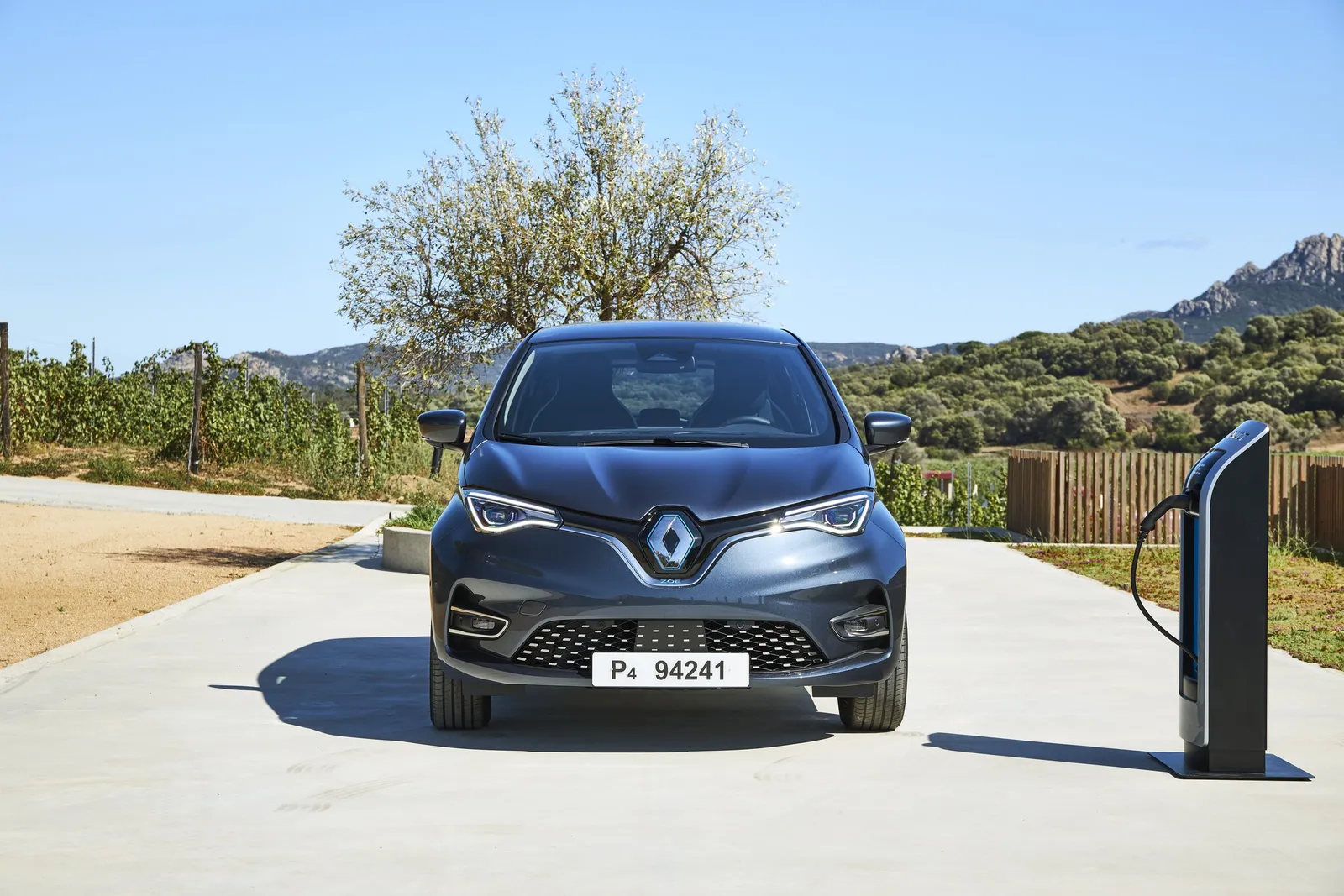 Adapterkabel gefährdet die Garantie für das Elektroauto Renault Zoe