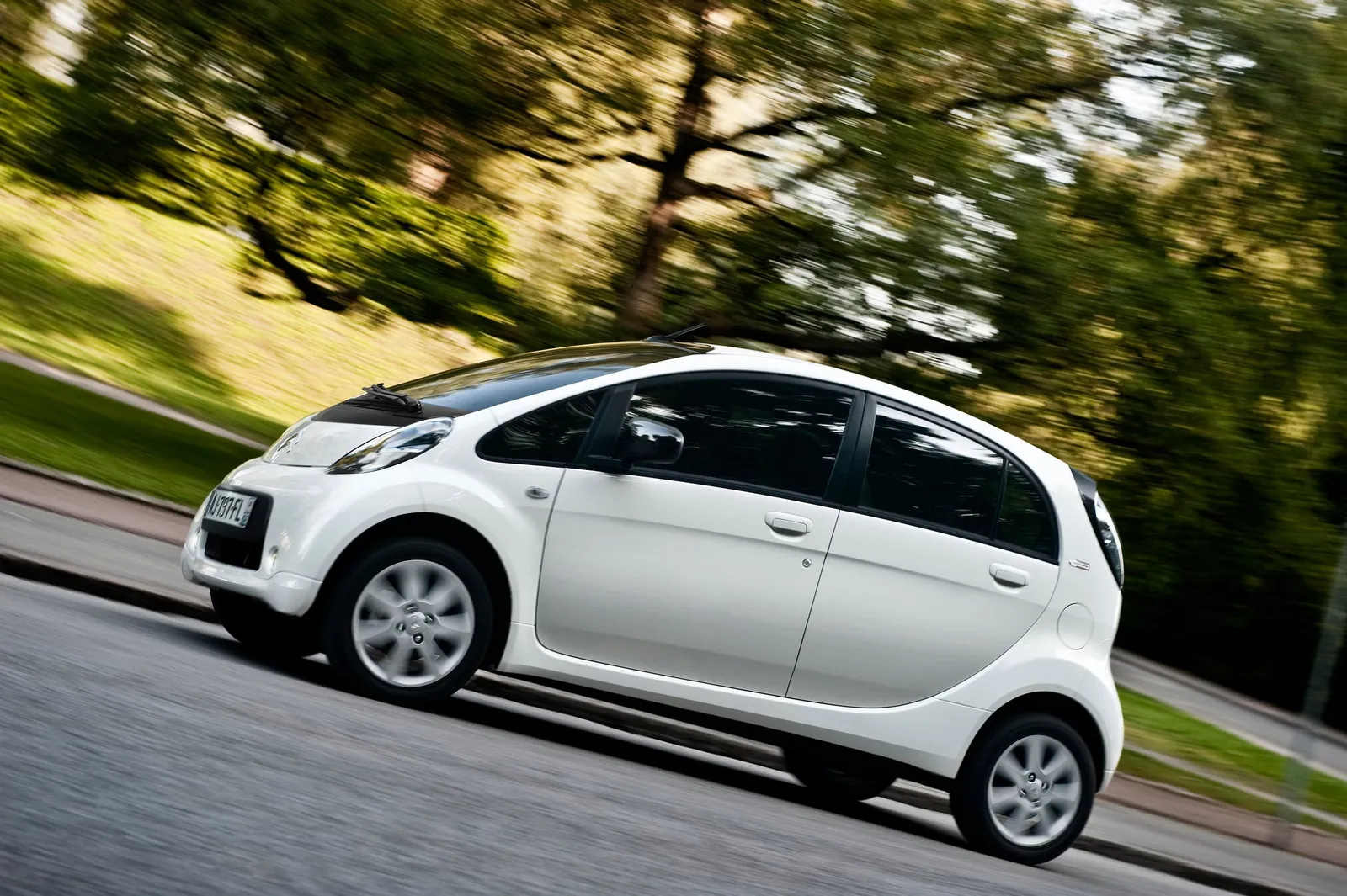Das Elektroauto C-Zero kann für unter 460 Euro pro Monat geleast werden