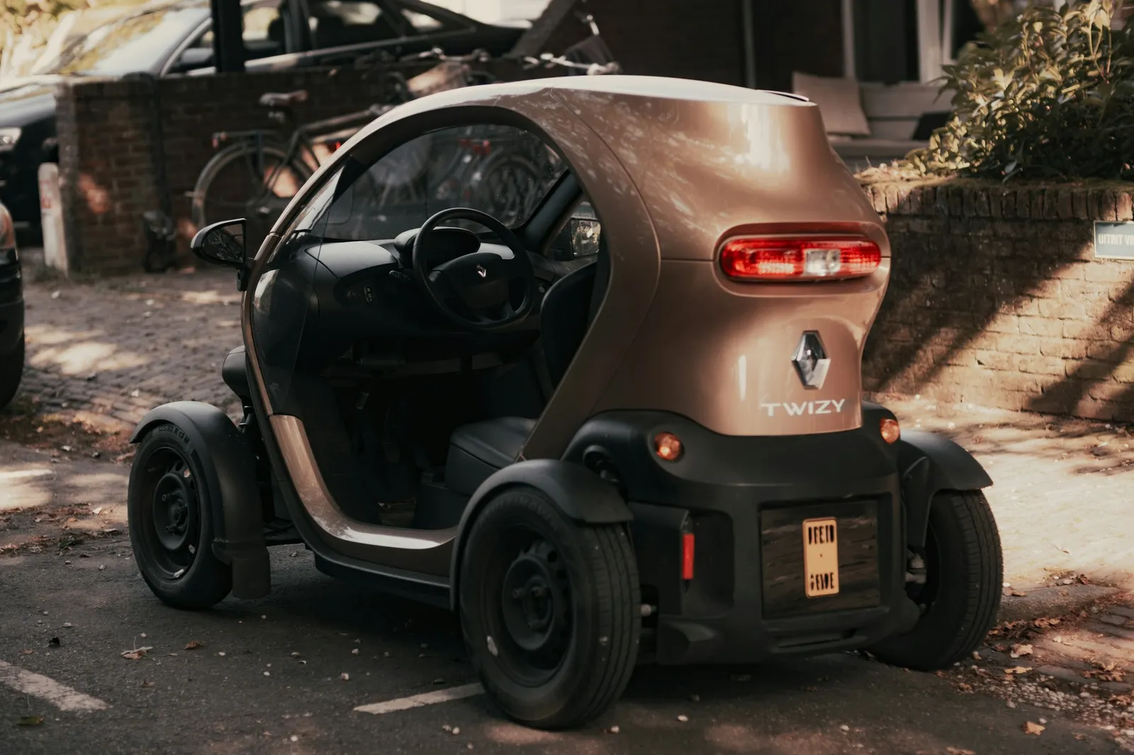 Symbolbild: Das Elektroauto Renault Twizy gibt es dank Elektrobonus 2.000 Euro günstiger