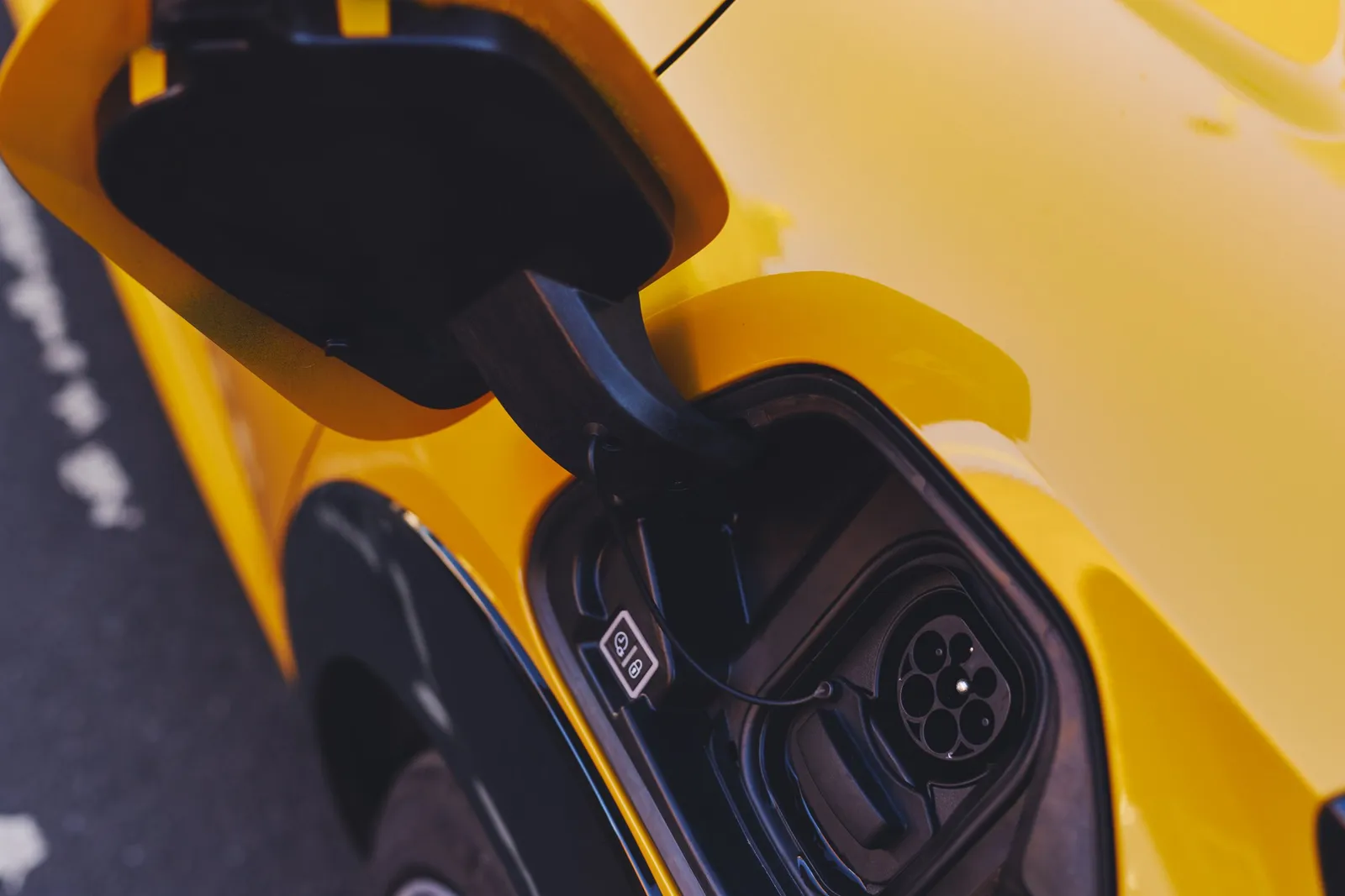 Symbolbild: Elektroauto CARe 500 günstig mieten