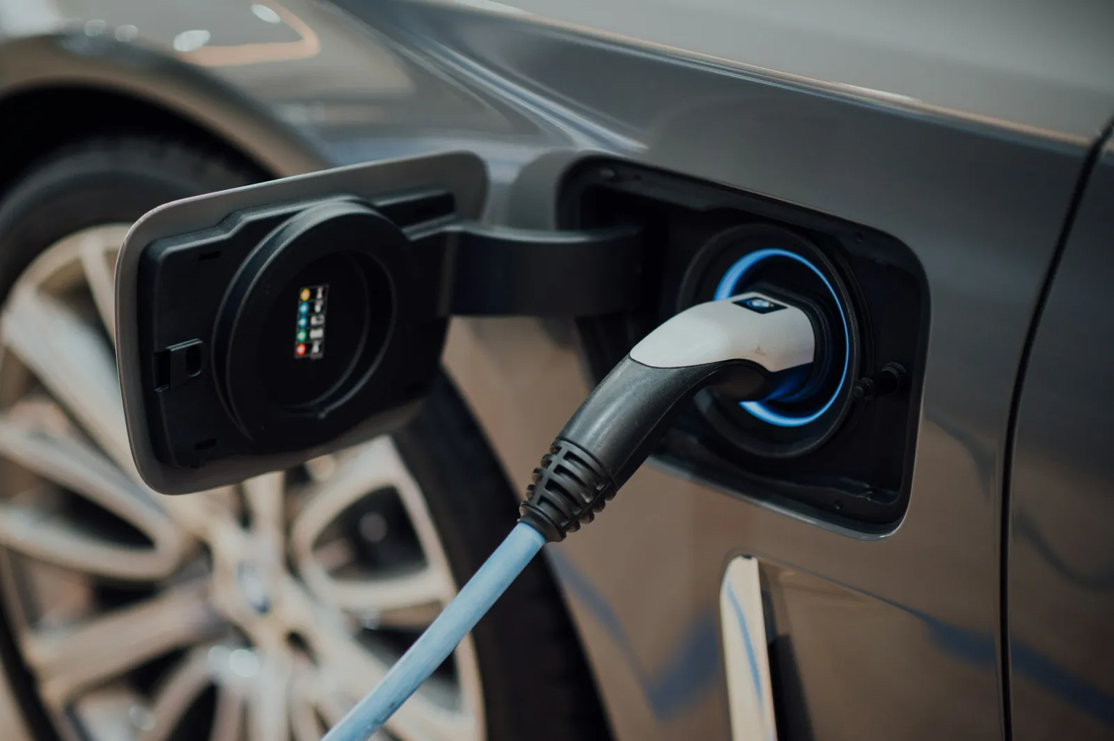 Symbolbild: Elektroauto-Hersteller einigen sich auf Schnelllade-System