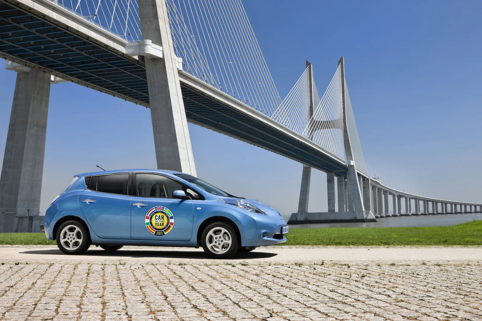Elektroauto Leaf nun in Europa erhältlich