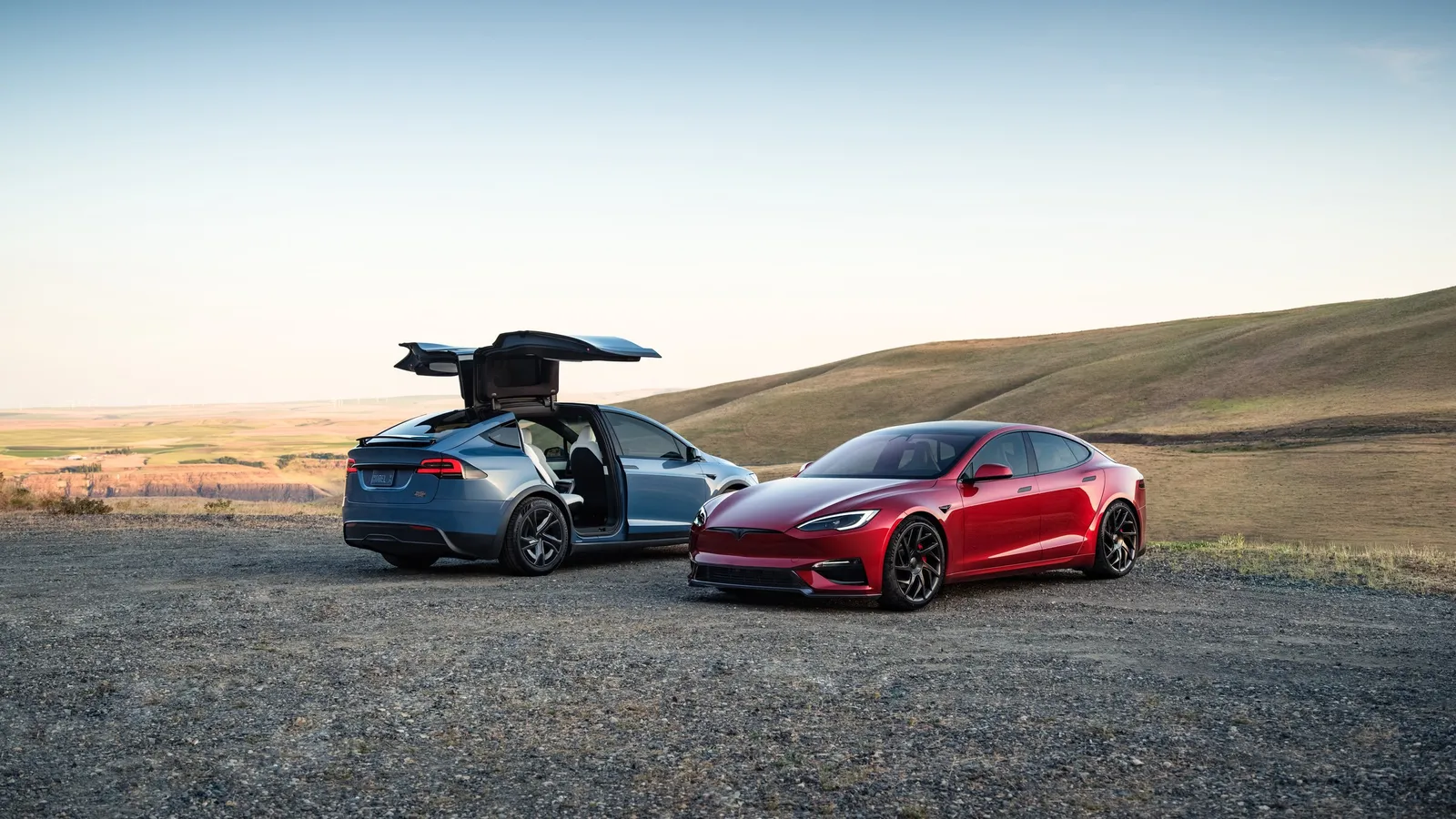 Elektroauto Tesla Model X erhält die Aufzeichnung Goldenes Lenkrad 2016