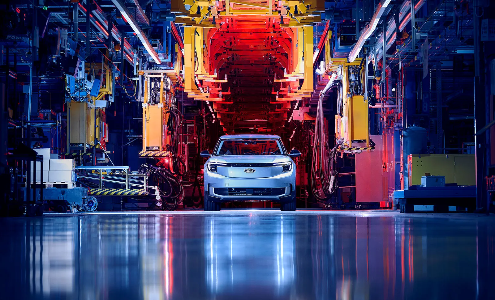 Explorer made in Germany: Ford startet die EV-Serienproduktion in Köln