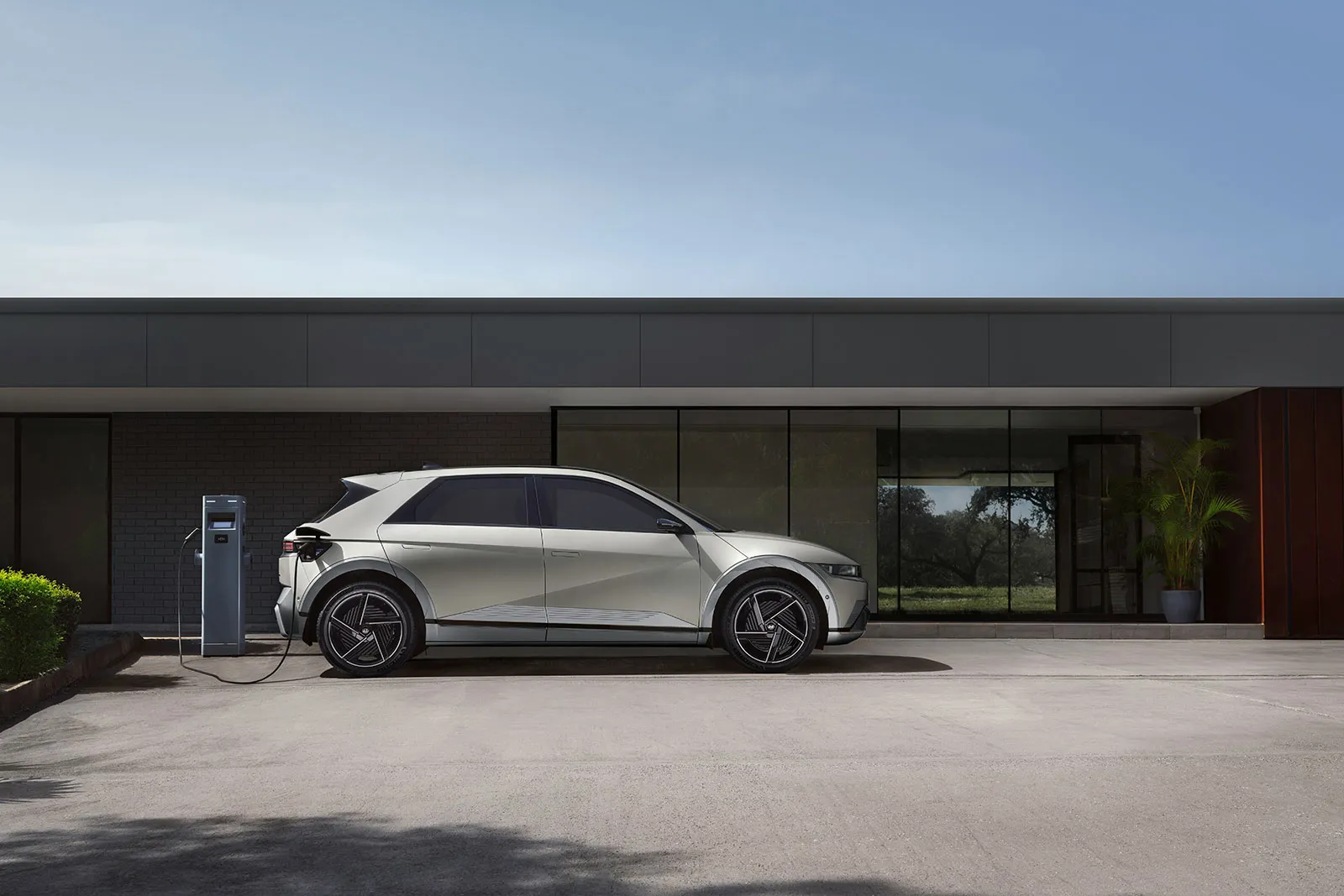 Hyundai IONIQ 5 Probefahrt vereinbaren - so geht's