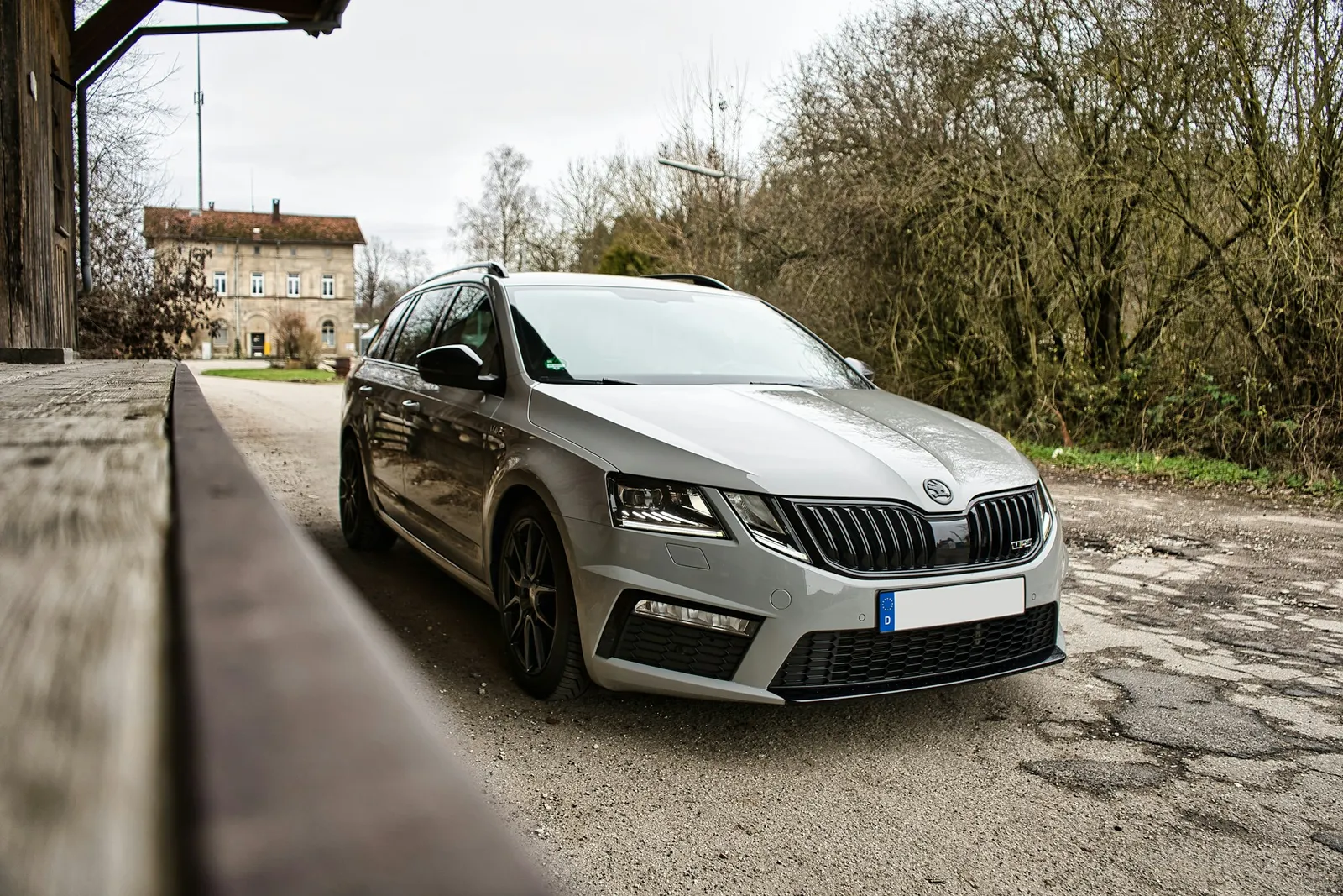 Symbolbild: Tschechisches Unternehmen rüstet Autos von Skoda zu Elektroautos um