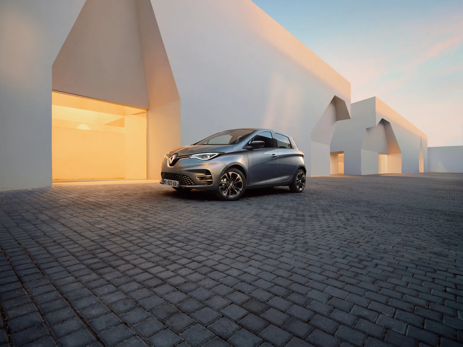 Über 10000 Elektroautos stromern durch Deutschland und der Juli überrascht mit Jahresverkaufsrekord